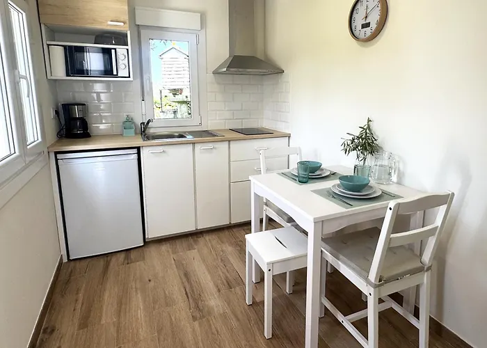 A De Silva, Accesible En As Cortinas Lejlighed Coens